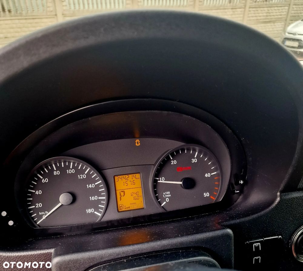 Mercedes-Benz Sprinter - 18