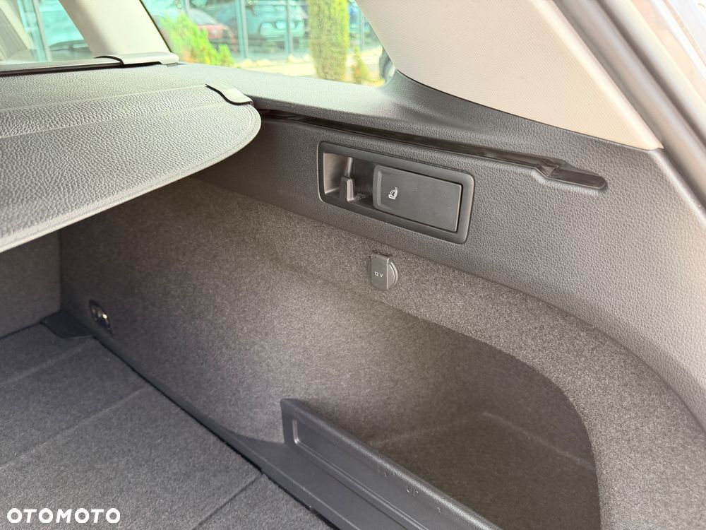 Volkswagen Passat Variant 1.5 TSI EVO Business DSG - 29