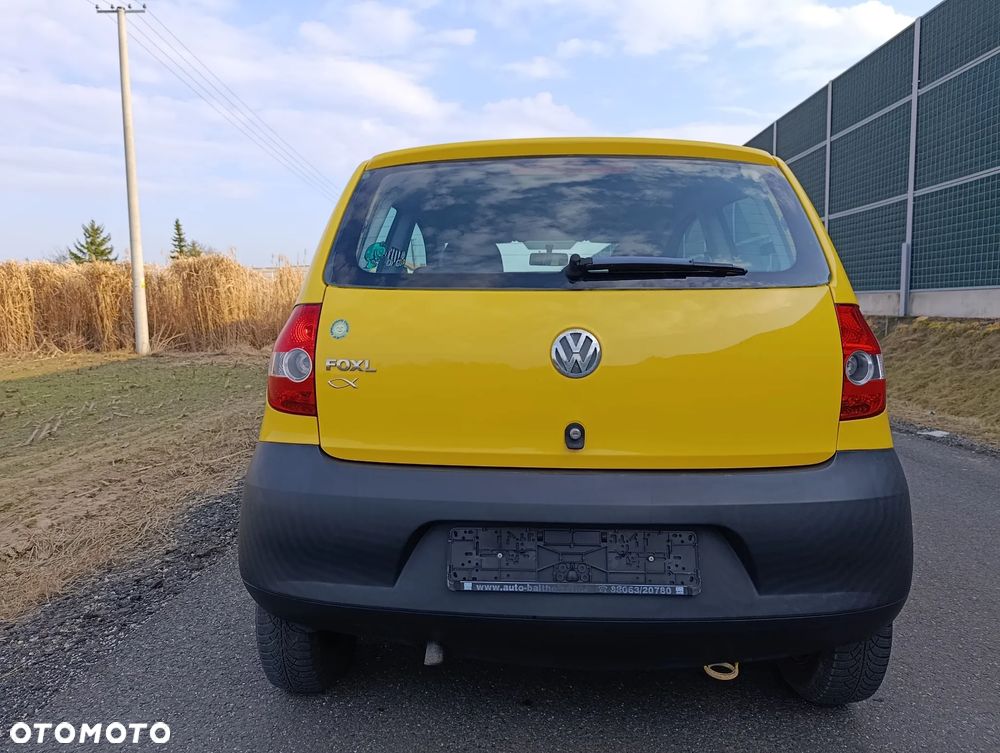 Volkswagen Fox - 10