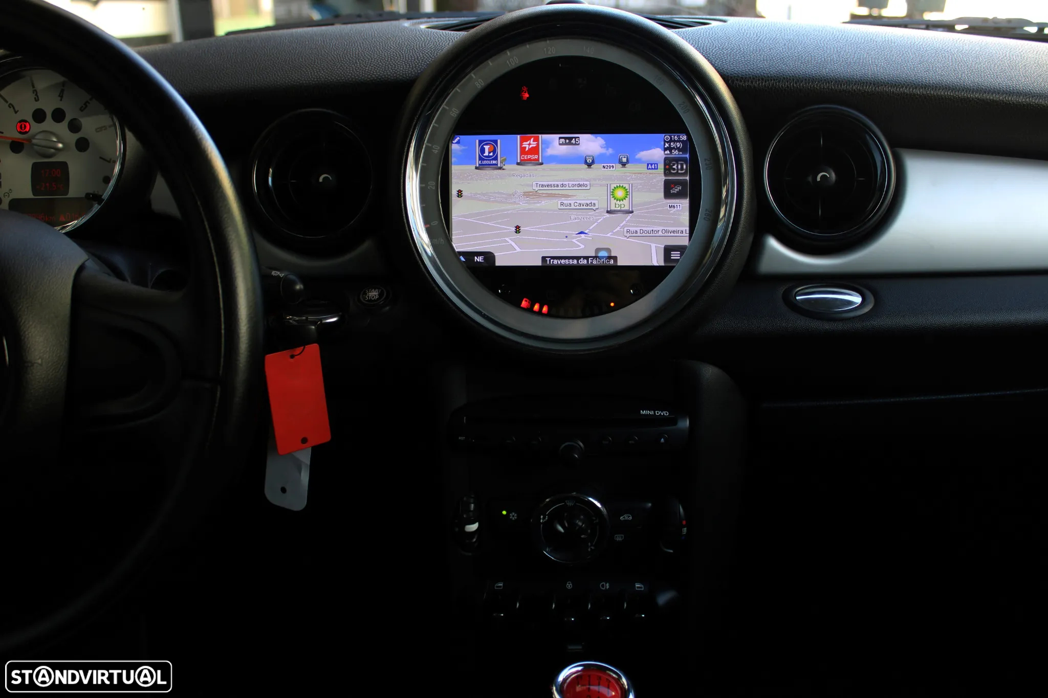 MINI Clubman Cooper D - 18