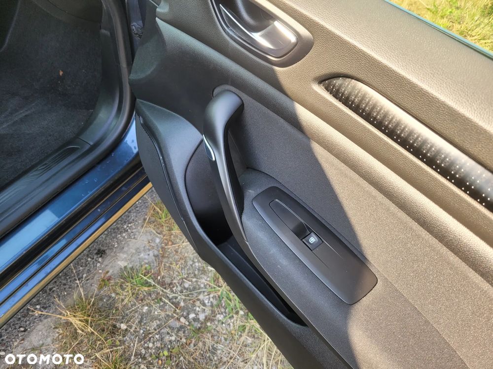 Renault Megane ENERGY TCe 130 BUSINESS - 15