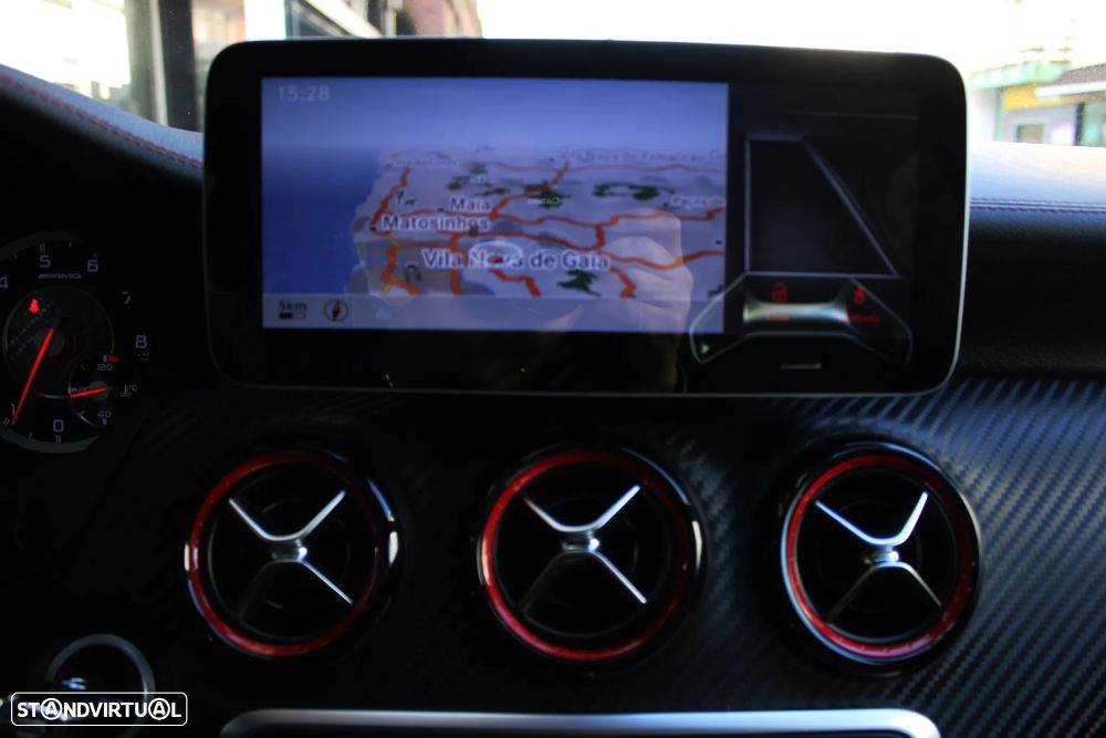 Mercedes-Benz A 45 AMG 4Matic Speedshift 7G-DCT - 41