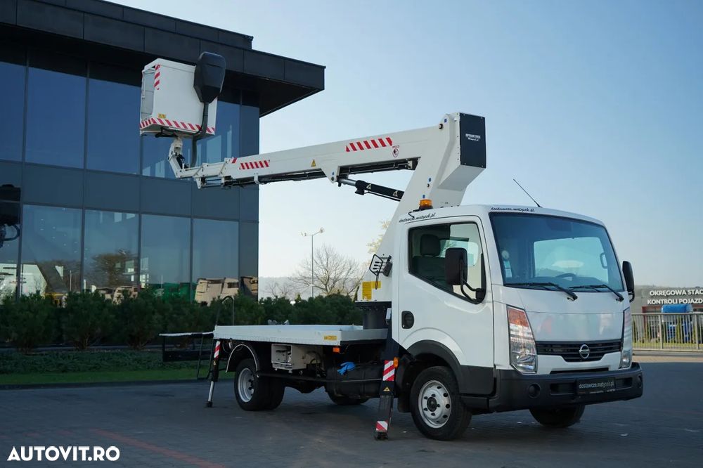 Nissan CABSTAR / ELEVATOR DE 20 DE METRI / GSR E200TE4 / DUBLU / CAPACITATE DE RIDICARE - 200 kg / 4 STABILIZATOARE / - 4