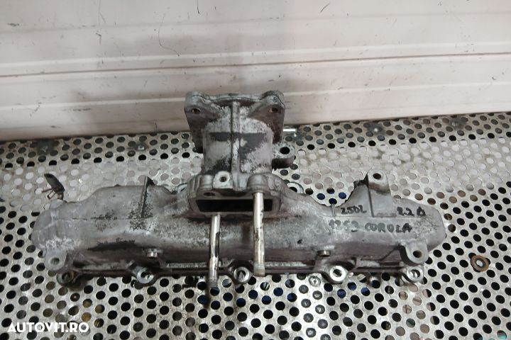Galerie admisie 17111-0R010 17111-0R010 Toyota Corolla Verso 1 [facel - 2
