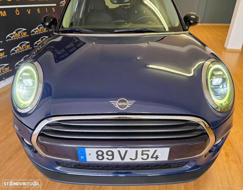 MINI 5 Portas Cooper D Auto - 4