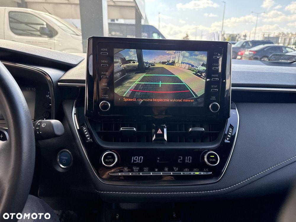 Toyota Corolla 2.0 Hybrid Comfort - 18