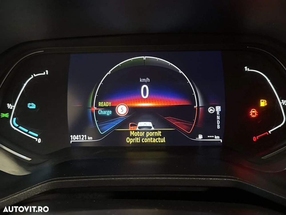 Renault Clio - 11