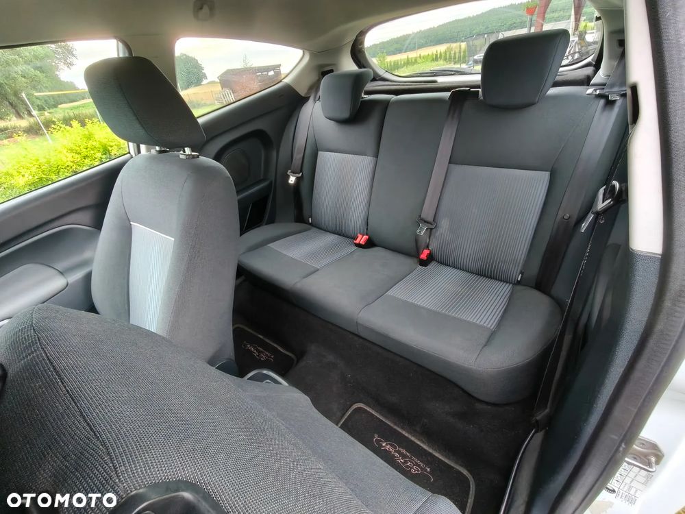 Ford Fiesta 1.25 Trend - 10