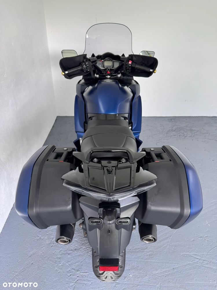 Yamaha FJR - 32