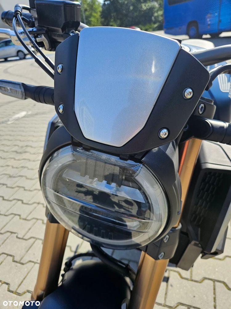 Honda CB - 9