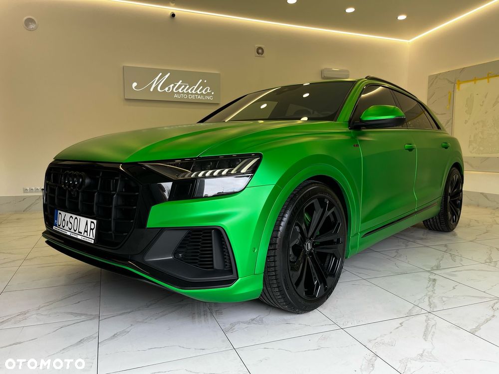 Audi Q8 - 1