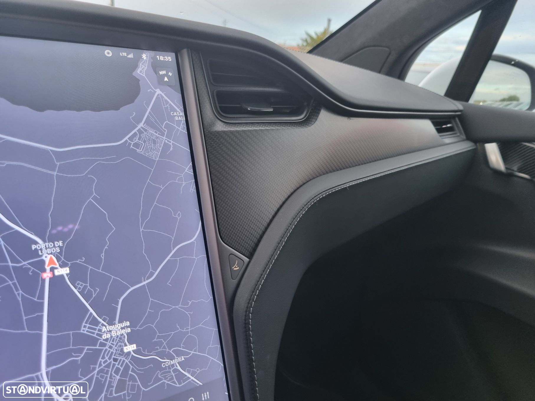 Tesla Model X - 20