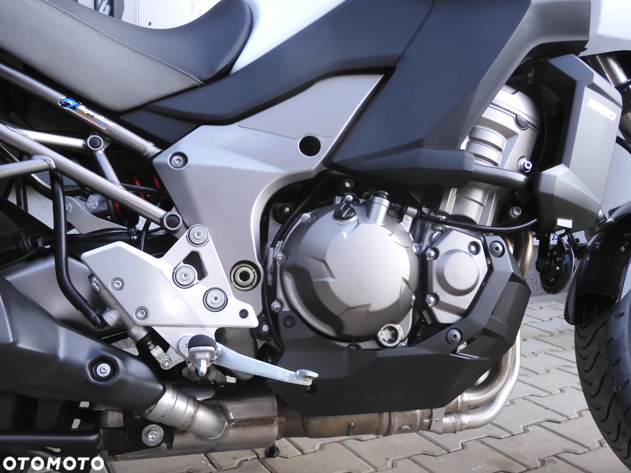 Kawasaki Versys 1000 - 9