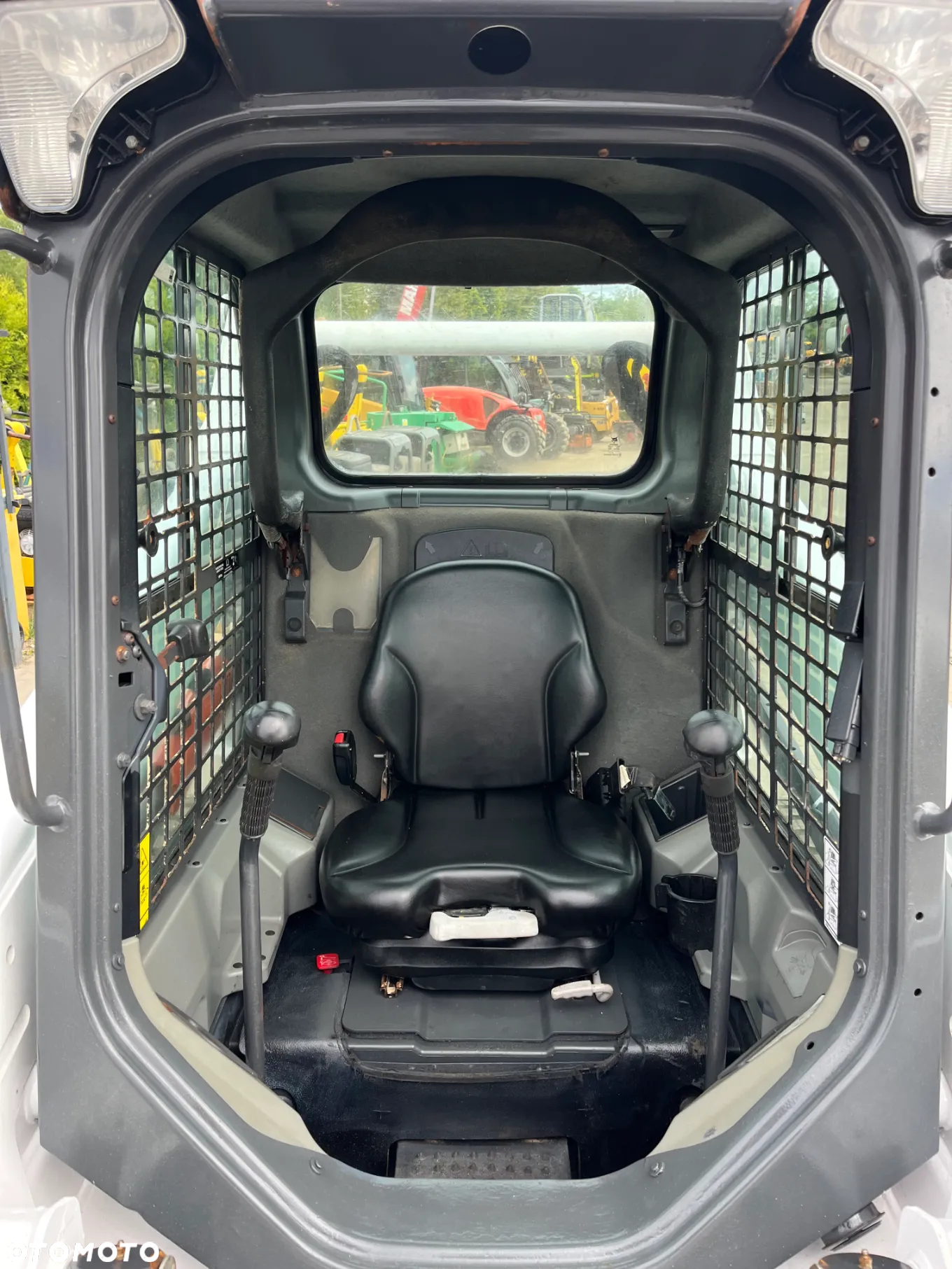 Bobcat S530 - 17