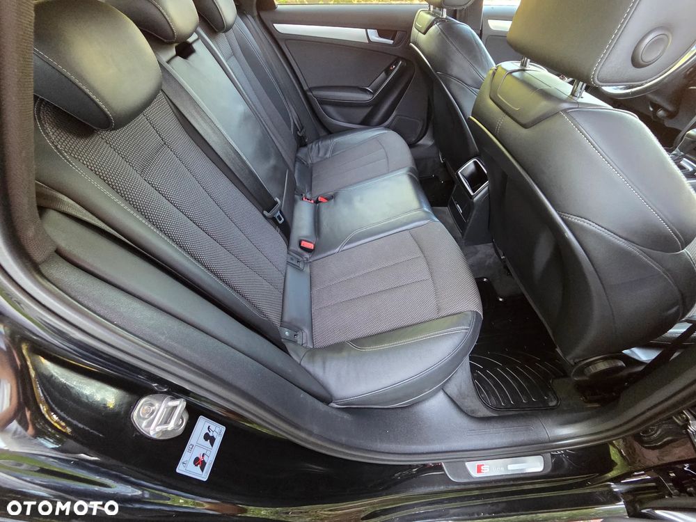 Audi A4 Avant 2.0 TDI DPF clean diesel quattro S tronic S line Sportpaket - 24