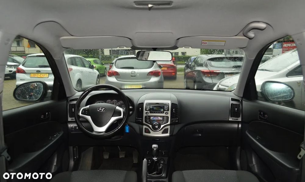 Hyundai i30 1.4 Base - 25