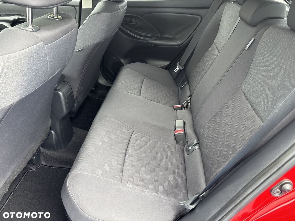 Toyota Yaris Hybrid 1.5 Style - 13