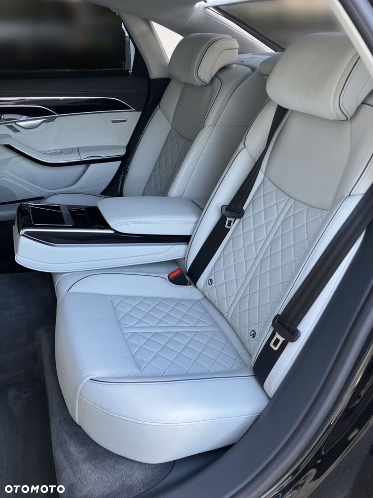 Audi A8 - 21