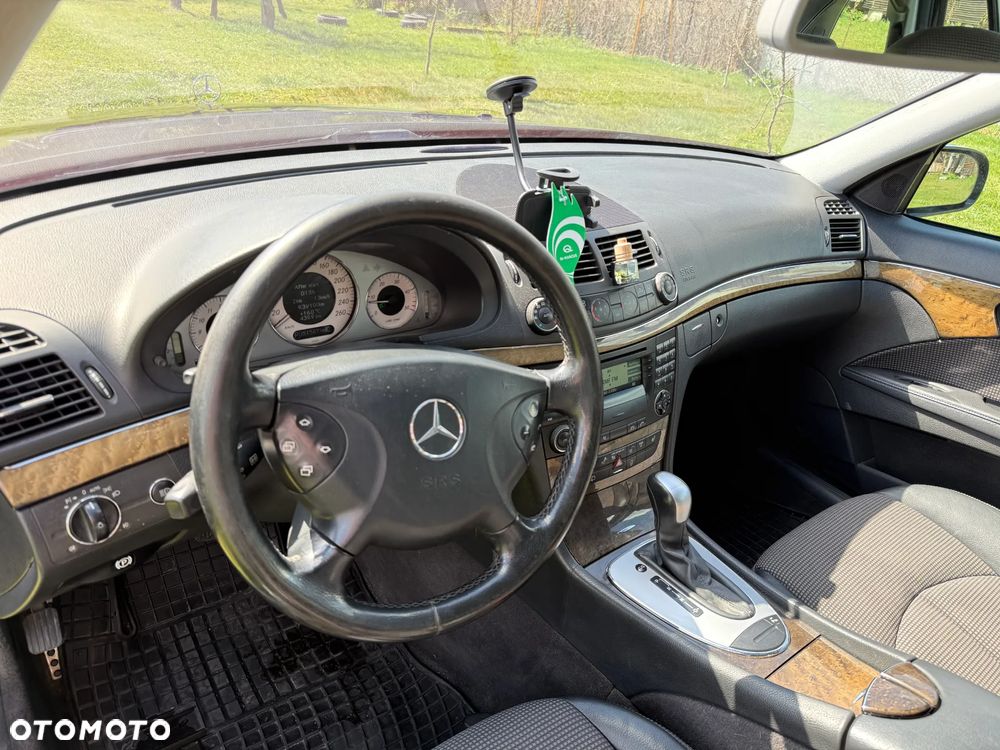 Mercedes-Benz Klasa E 220 CDI Automatik Avantgarde DPF - 16