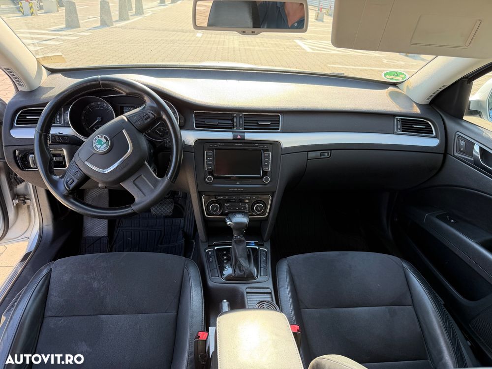 Skoda Superb 2.0 TDI Elegance DSG 4x4 - 8