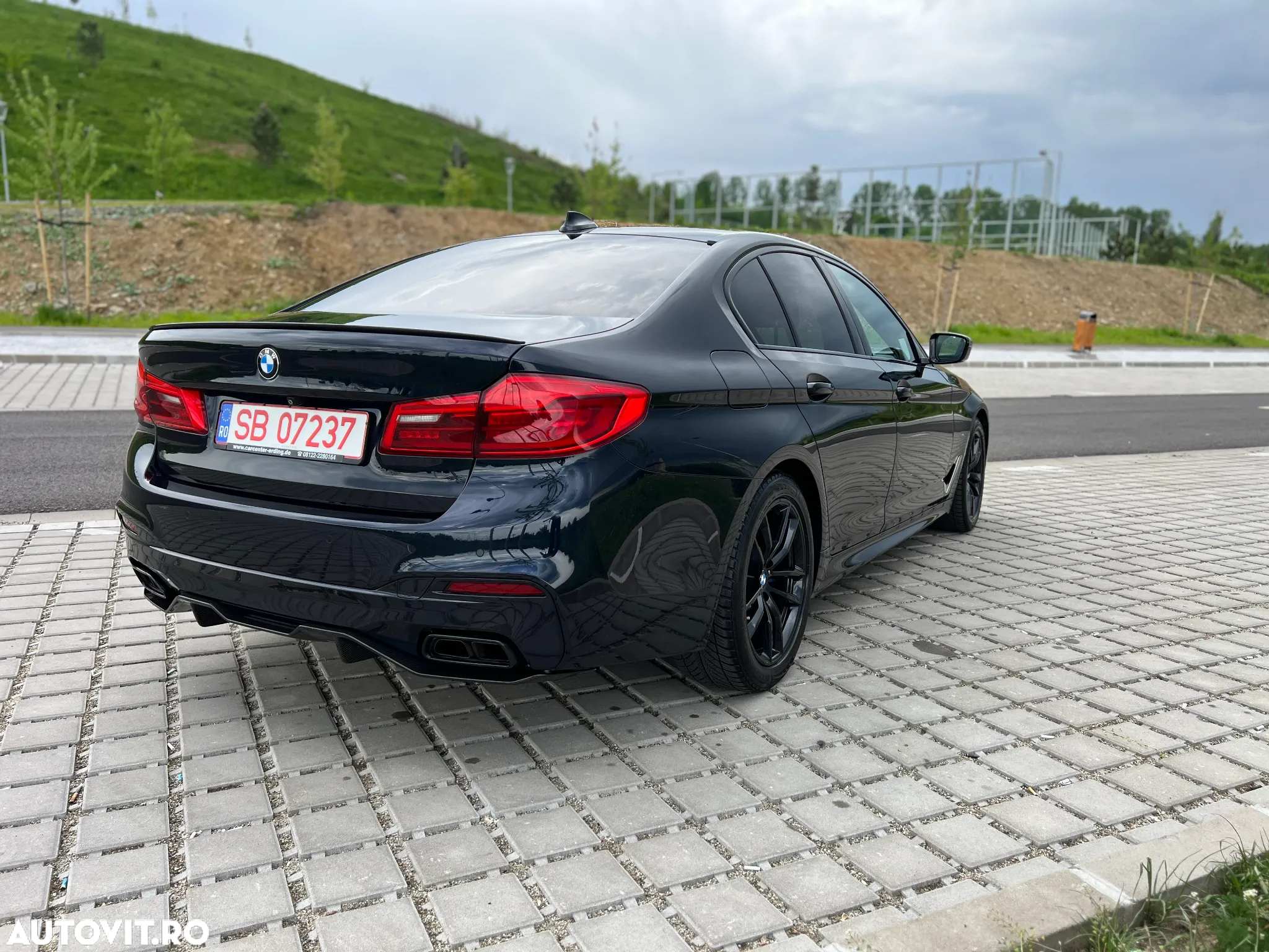 BMW M5 M550i xDrive AT - 10