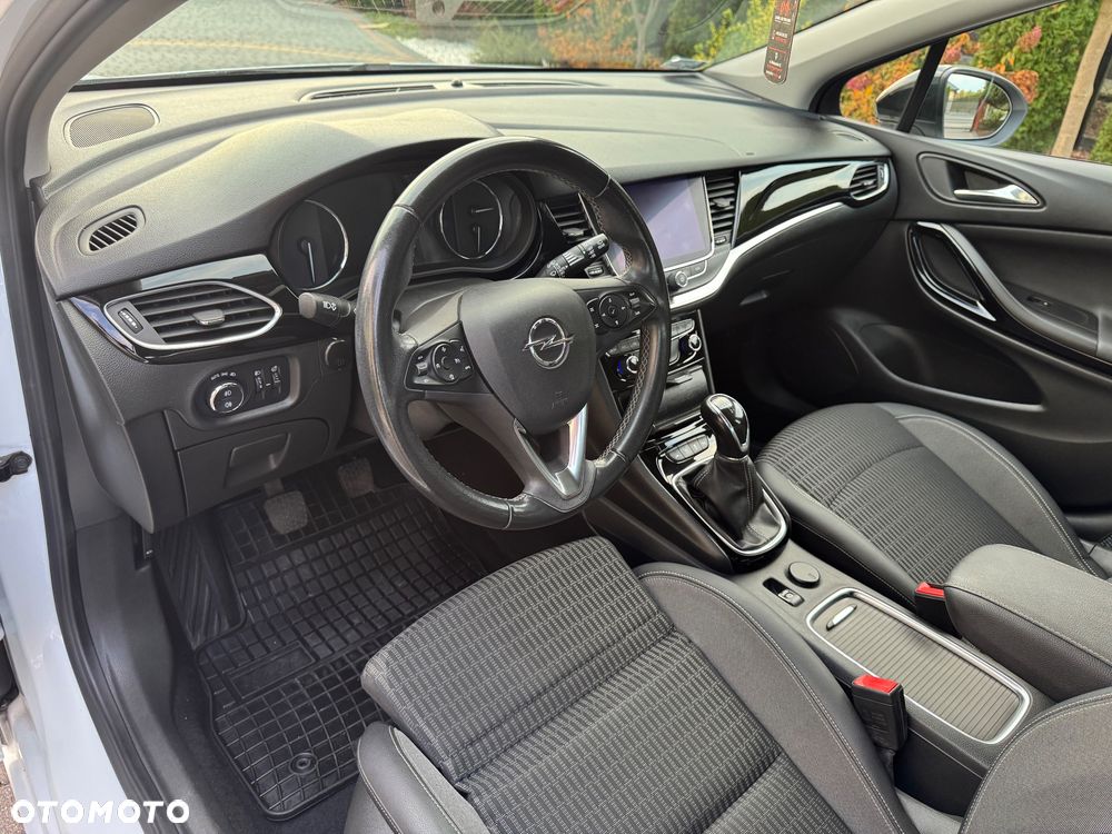 Opel Astra 1.2 T Elegance S&S - 20