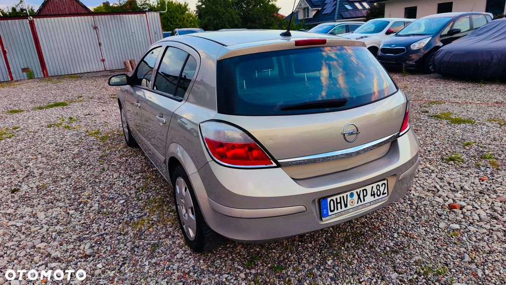 Opel Astra - 10