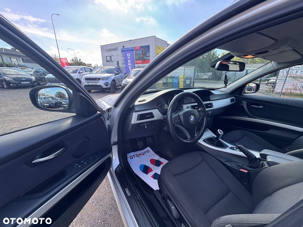 BMW Seria 3 318d Sport Line - 5