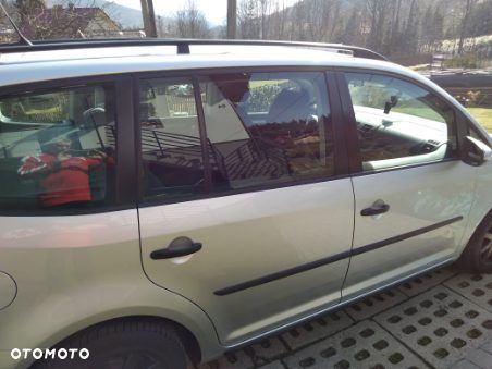 Volkswagen Touran - 3