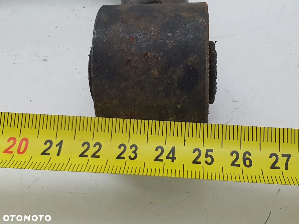 WAHACZ PRZOD DOLNY SWORZEN  TGB BLADE 250 - 11