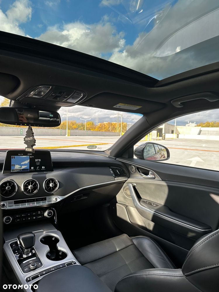 Kia Stinger 3.3 T-GDI AWD GT - 11