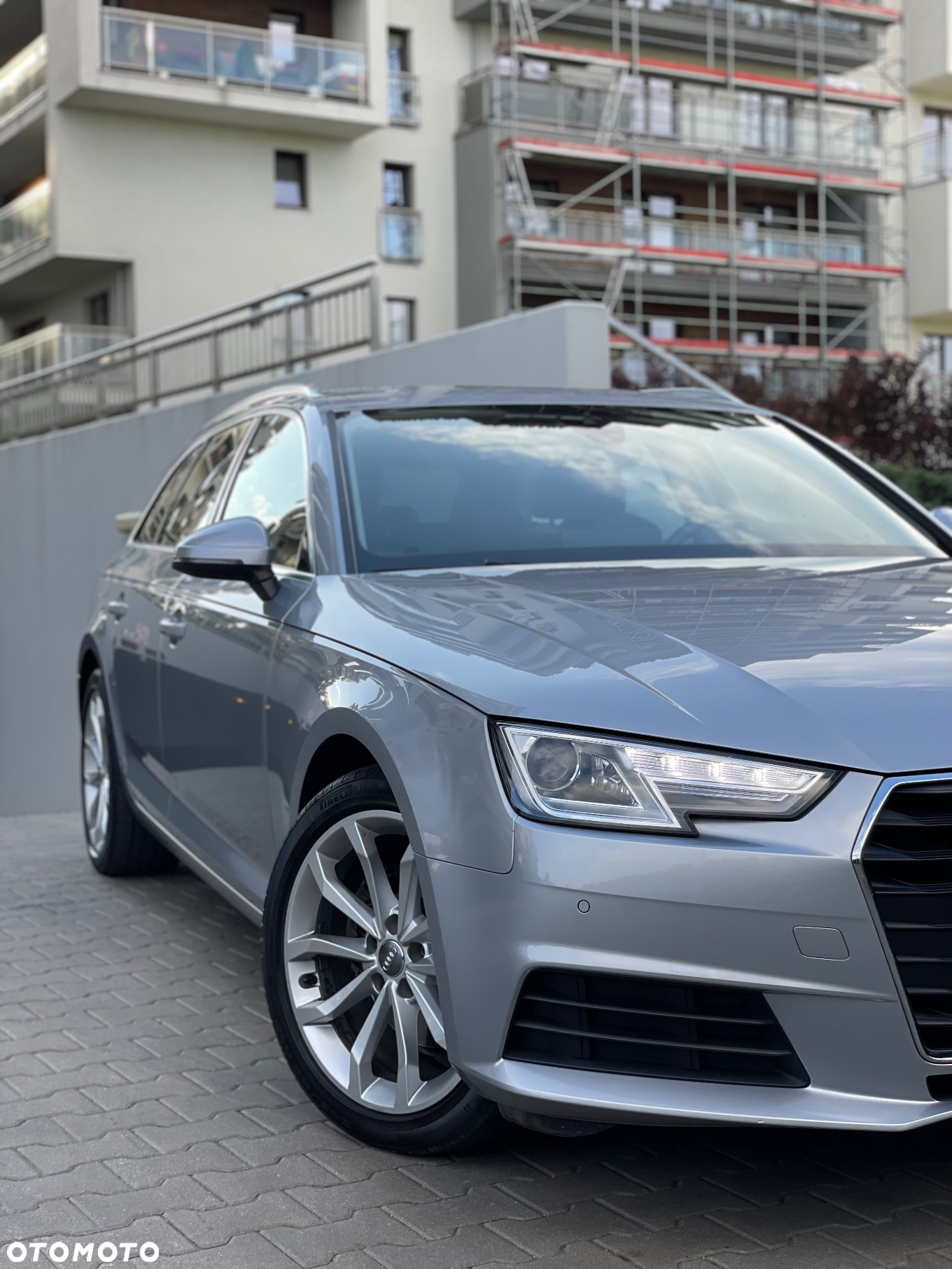 Audi A4 Avant 35 TDI S tronic - 4