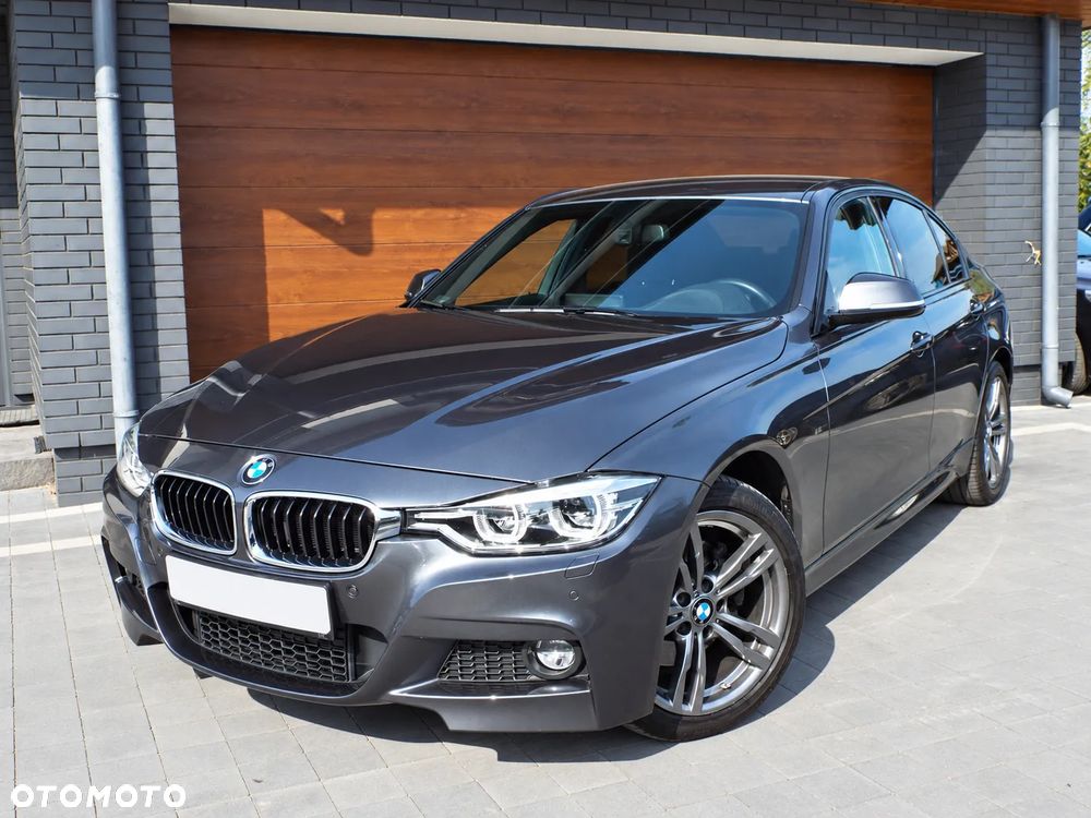 BMW Seria 3 330i xDrive Edition M Sport Shadow - 3