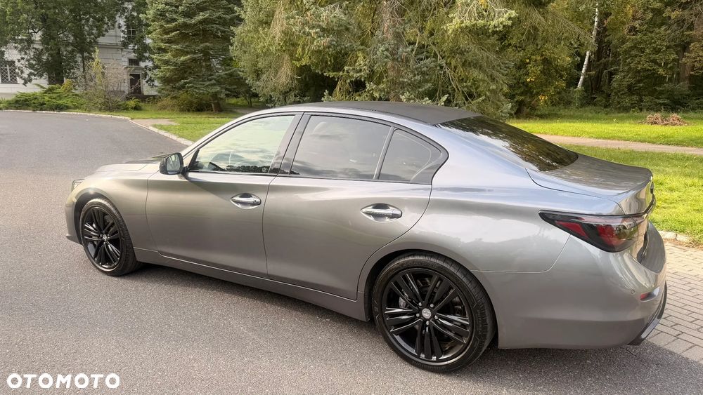 Infiniti Q50 2.0t Sport Tech - 12