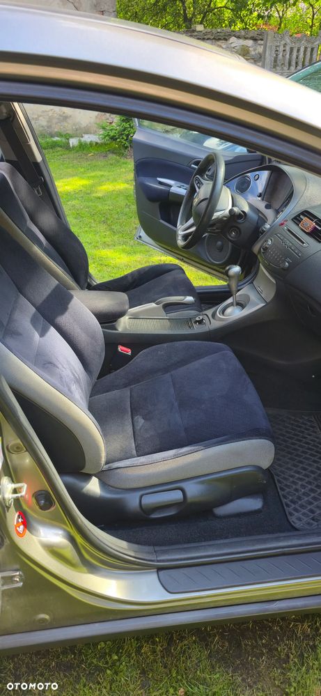 Honda Civic 1.8 Comfort - 10