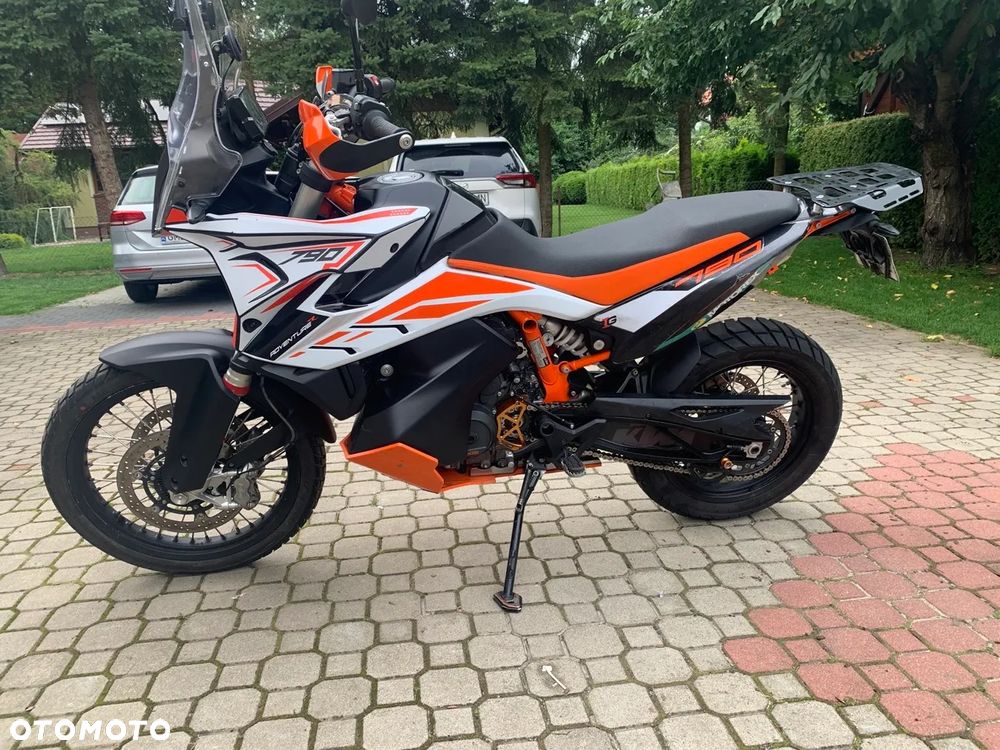 KTM Adventure 790 - 1