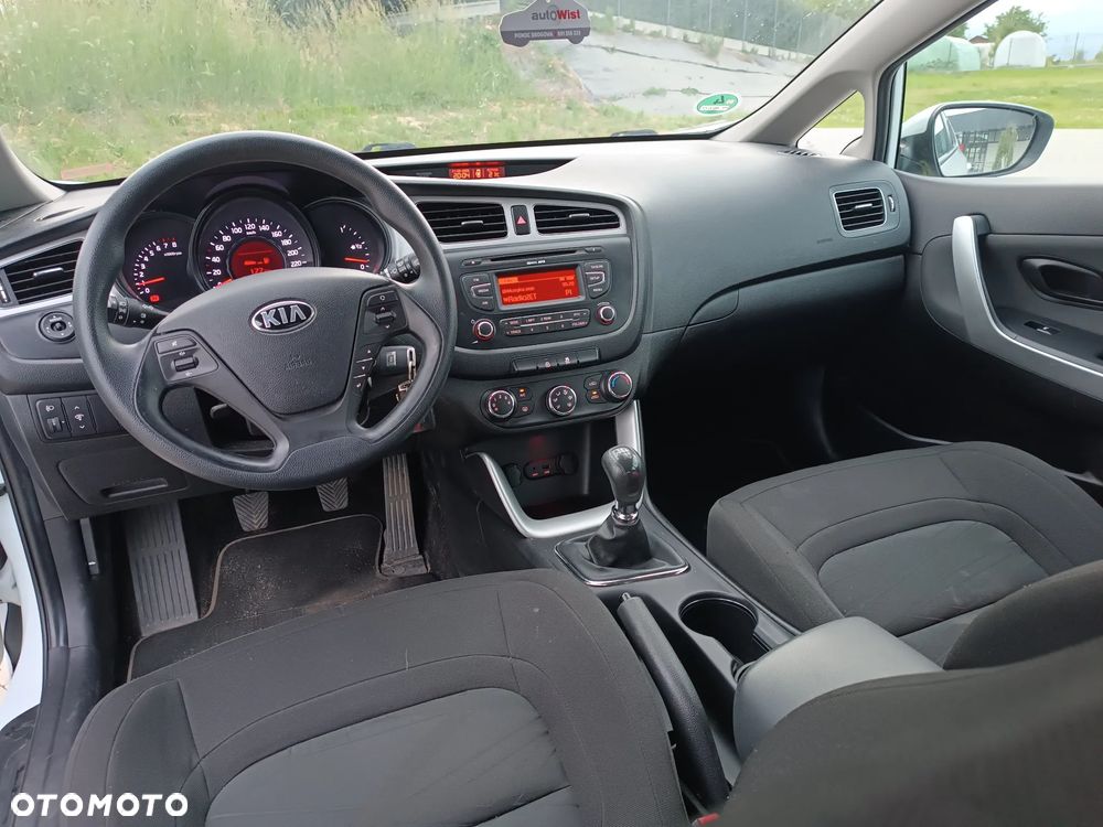 Kia Ceed 1.4 CVVT Vision - 38