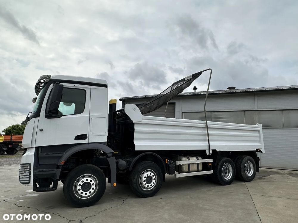 Mercedes-Benz Arocs 8x4 wywrotka - 17