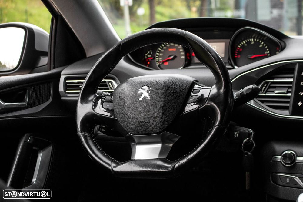 Peugeot 308 SW 1.6 BlueHDi Style - 25