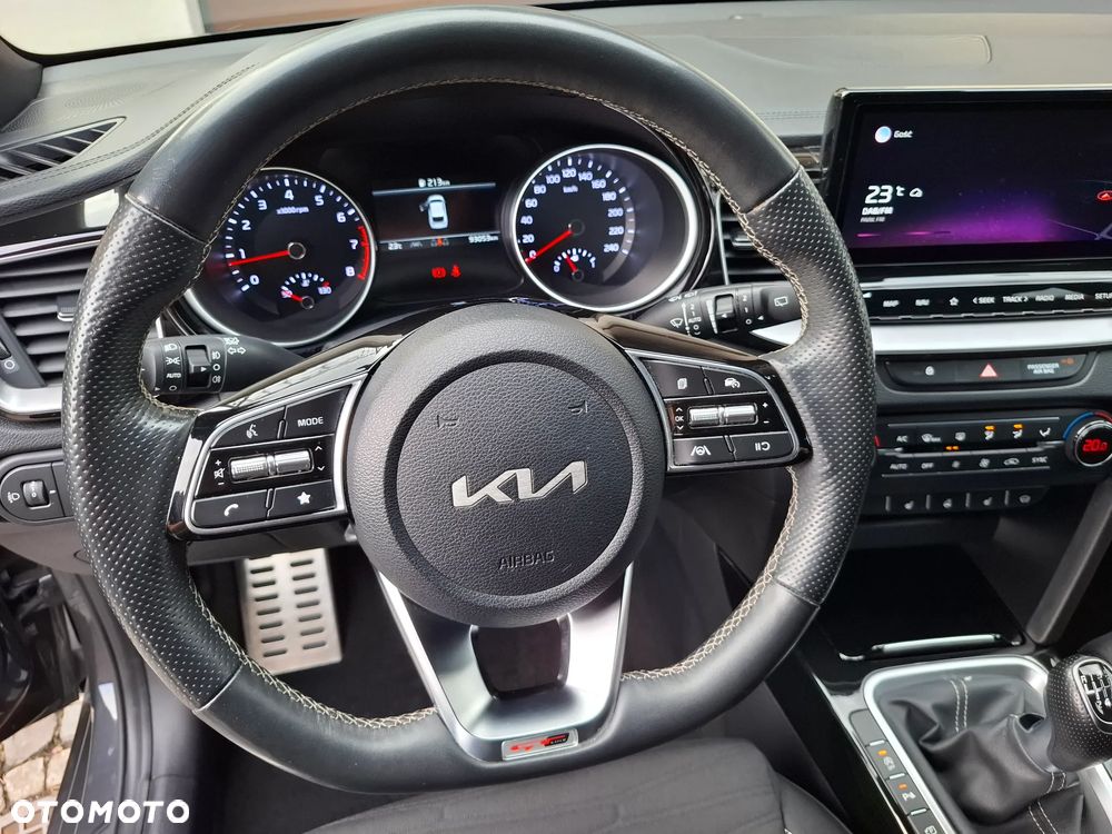 Kia ProCeed - 19
