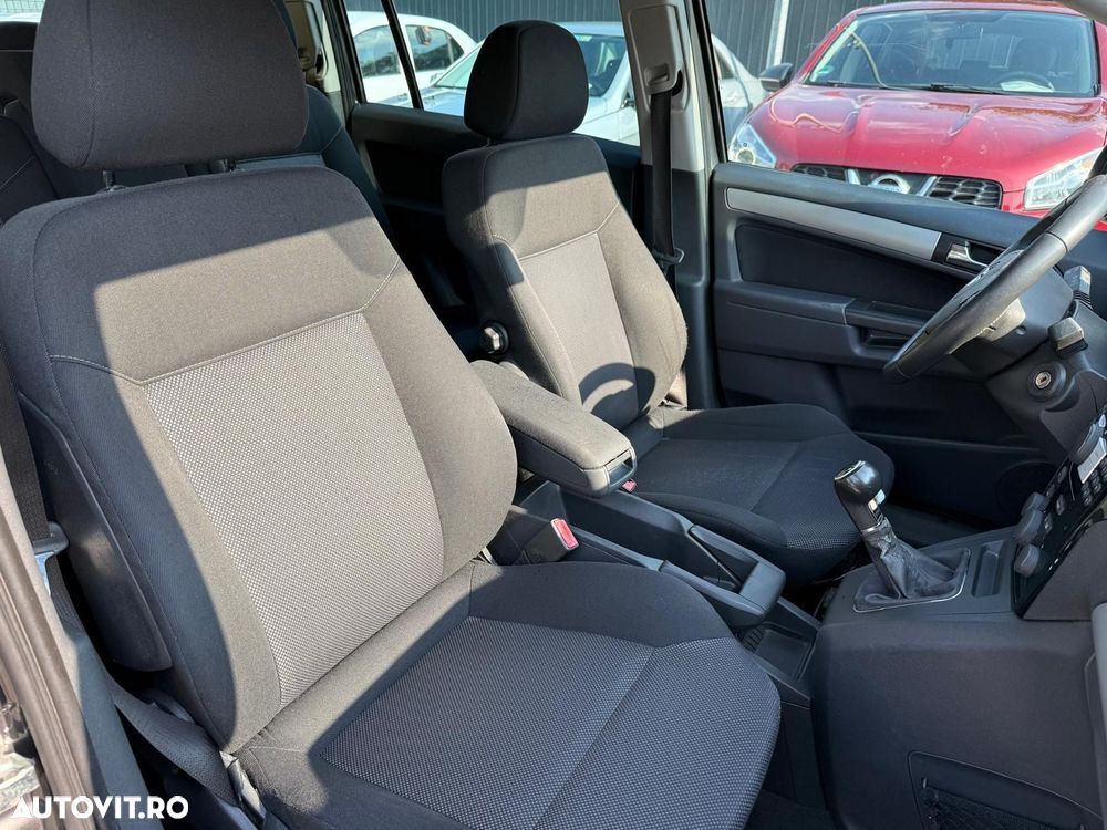 Opel Zafira - 7
