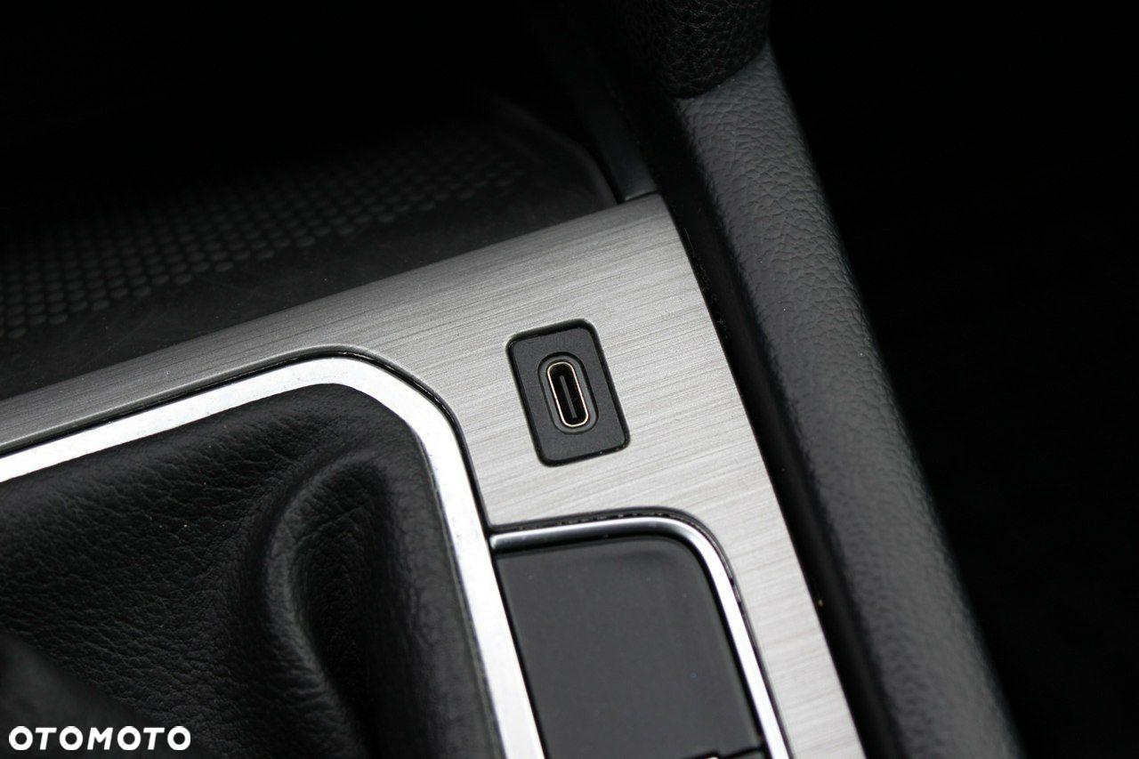 Volkswagen Passat 1.5 TSI EVO Essence - 29