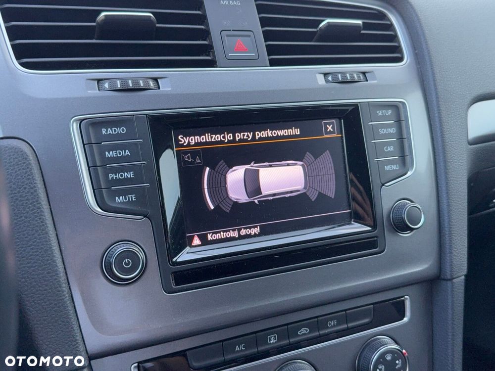 Volkswagen Golf Variant - 22