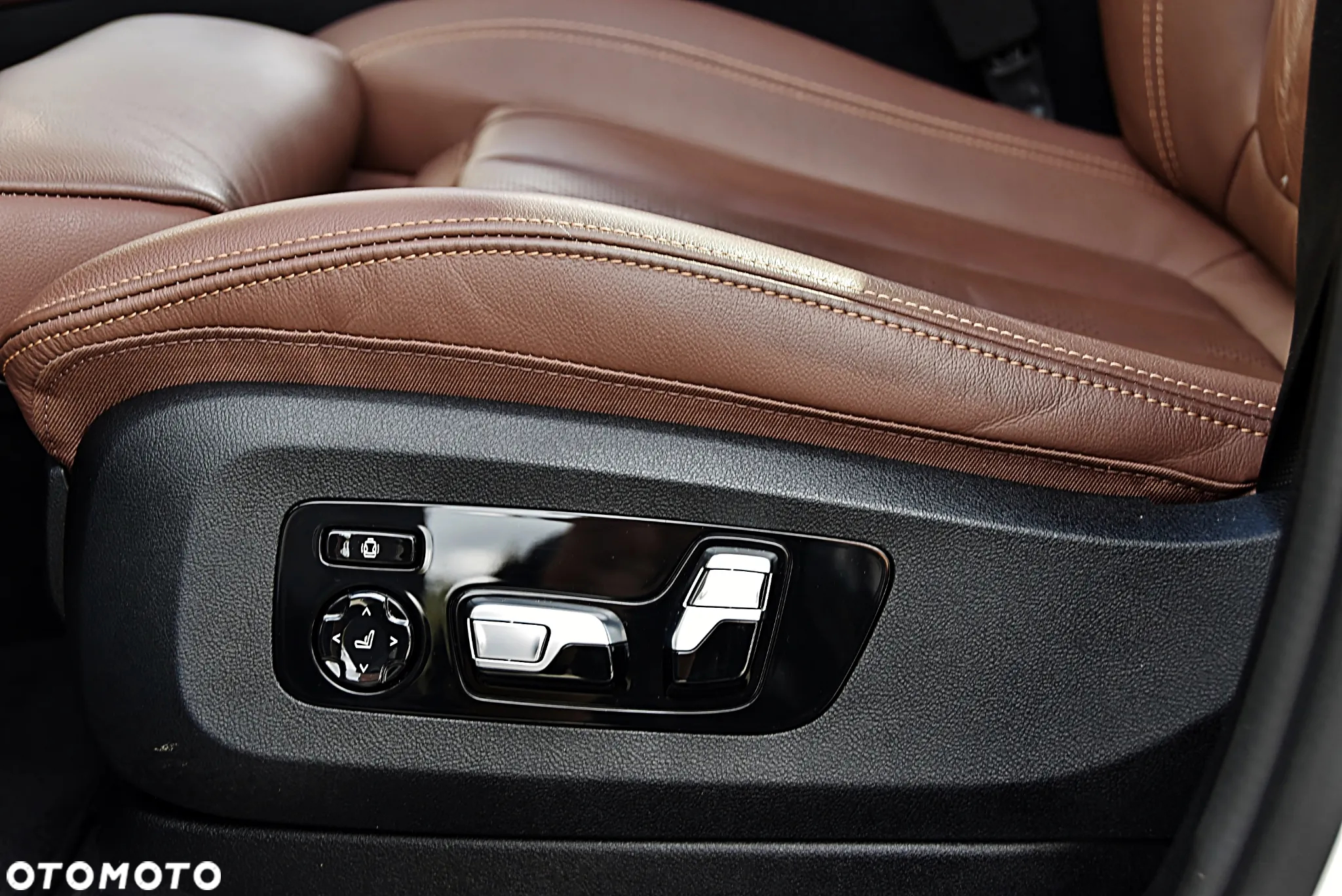 BMW X5 xDrive30d mHEV - 34