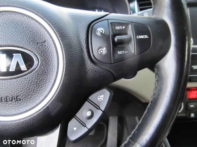 Kia Carens 2.0 GDI Spirit - 16