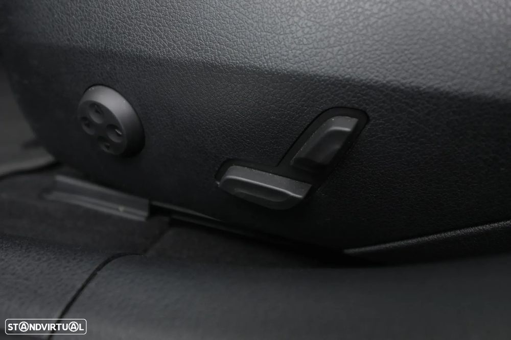 Mercedes-Benz C 300 de Avantgarde - 24