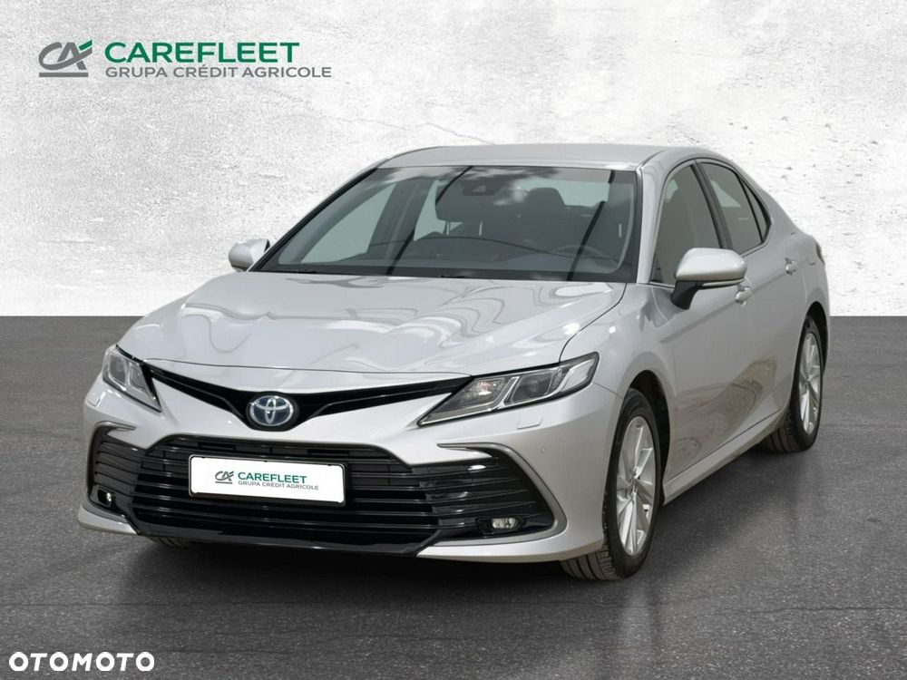 Toyota Camry - 1