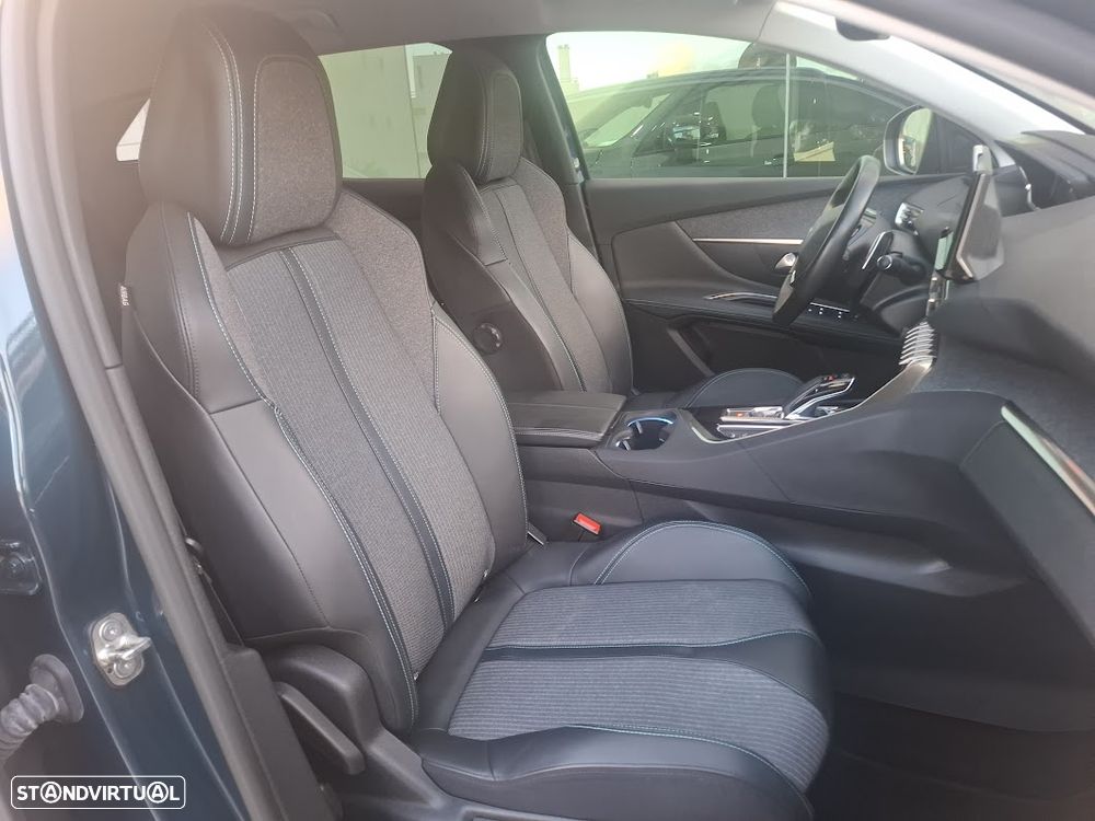 Peugeot 3008 1.6 Hybrid Allure e-EAT8 - 40