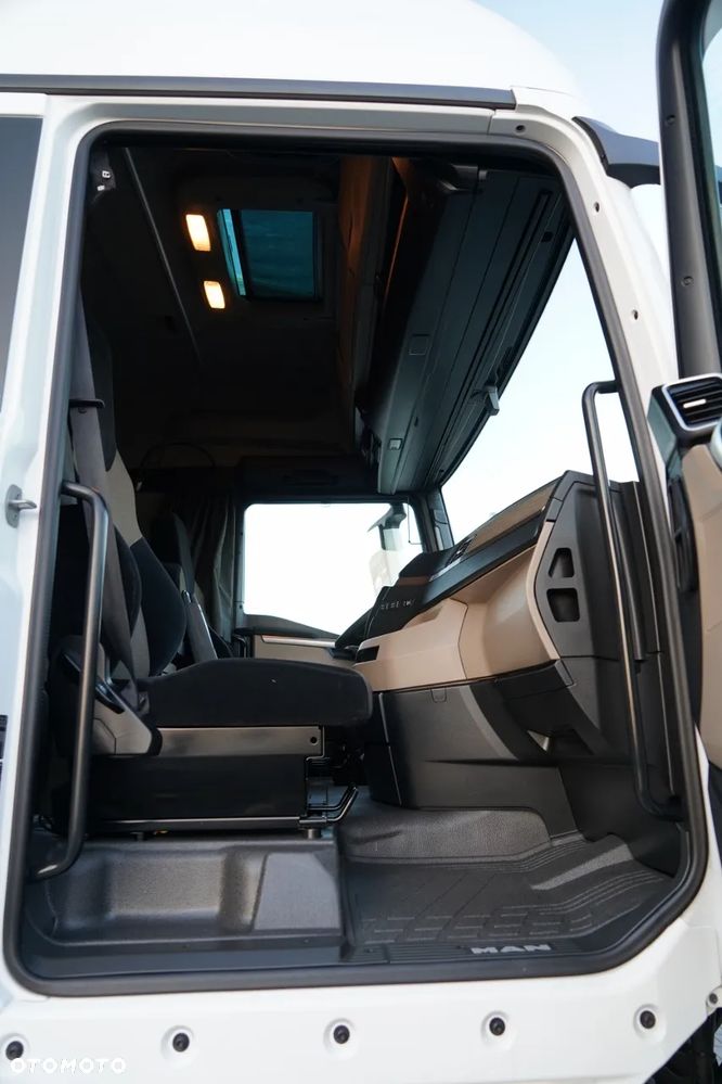 MAN TGX 18.470 / GM / RETARDER / KLIMA POSTOJOWA / NAVI - 35