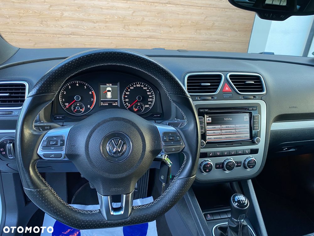 Volkswagen Scirocco - 33